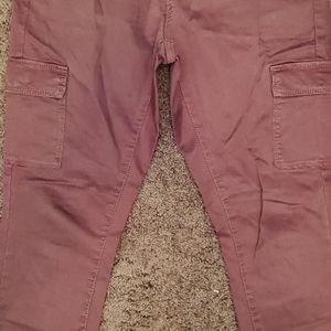 Universal Thread cargo pants